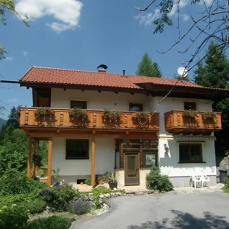 Leber Apartment
